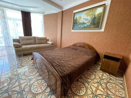 Hotel Assol - main image