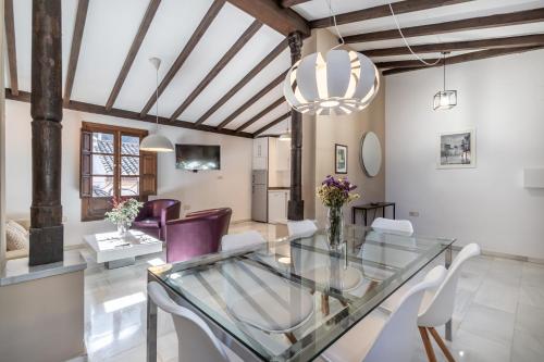 BnS Dauro Suites - image 13