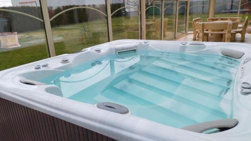 Maison avec jacuzzi cottage Bricy