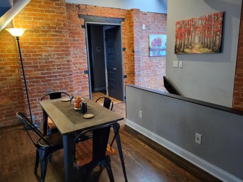 Modern Rustic split level with balcony, Cincinnati (foto 10)