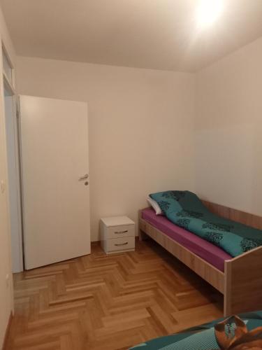 Rooms near the airport