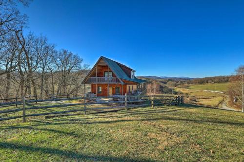 Sparta Cabin with Panoramic View, Wood Interior