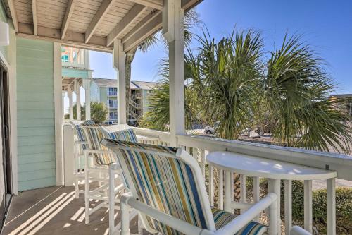 Emerald Isle Condo with Indoor Pool and Beach Access!