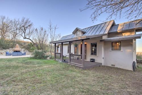 The Little Alsatian House 18 Miles to San Antonio - Castroville