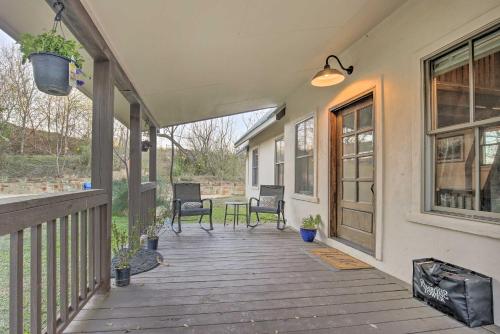 18 Miles to San Antonio Quiet Country Getaway in Castroville (TX)