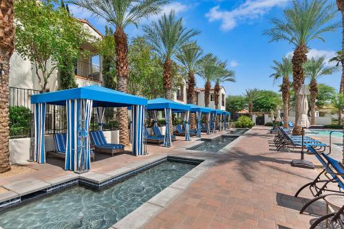 La Quinta Legacy Villas - Luxe Resort Pools with Desert Mountain Views - Accommodation - La Quinta