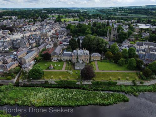 Ednam House Hotel