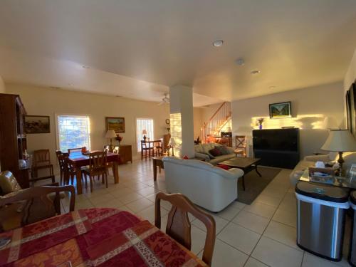 อาหารและเครื่องดื่ม, Loudoun Valley Manor B&B in แมคลีน (VA)