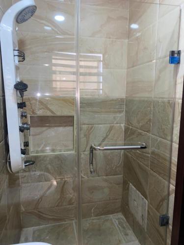 Stylish 1 Bedroom studio Chevron