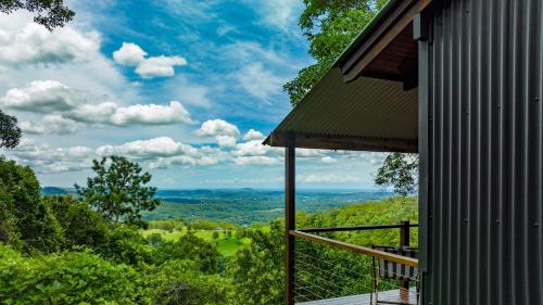 Treetops Seaview Montville