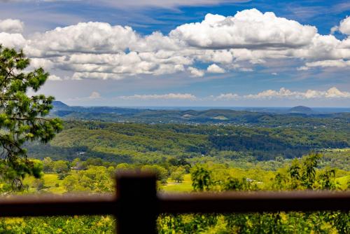 Treetops Seaview Montville