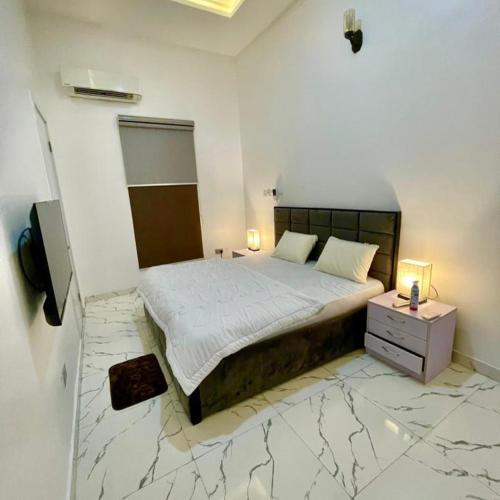 CHEAP LUXURY 4 BEDROOM DUPLEX @CHEVRON LEKKI