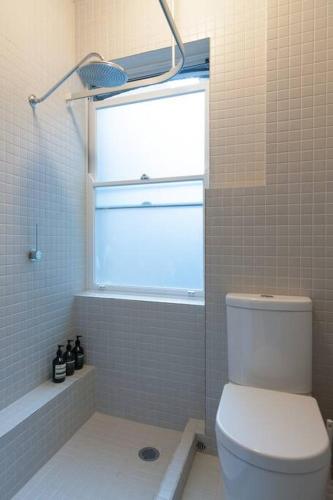 Spacious Art Deco apartment in Darlinghurst