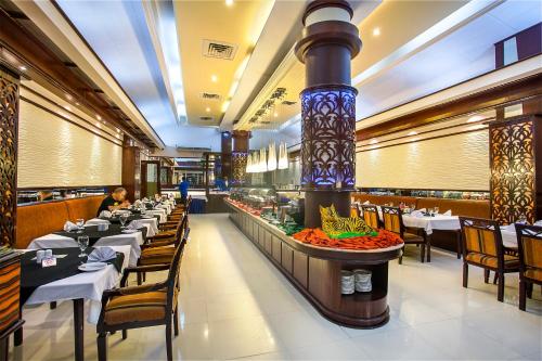 Restaurante, Hotel Agrabad in Chittagong