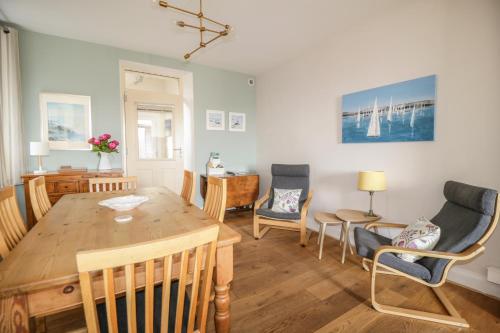 Laurel Bank House - image 12