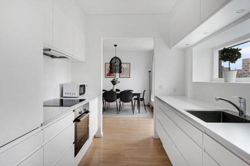 Three-bedroom Apartment with a Balcony in Copenhagen Ørestad near metro station - image 9