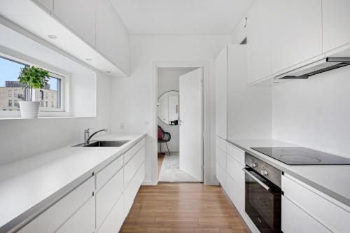 Three-bedroom Apartment with a Balcony in Copenhagen Ørestad near metro station - image 14