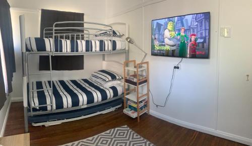 FRESHWATER BEACH HOUSE - HERVEY BAY