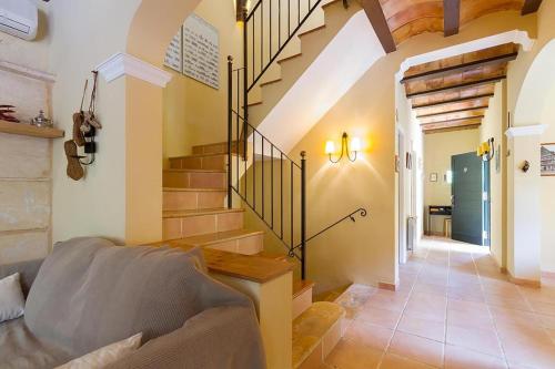 Casa Ponce, Cala Sant Vicenc, 500m from the beach