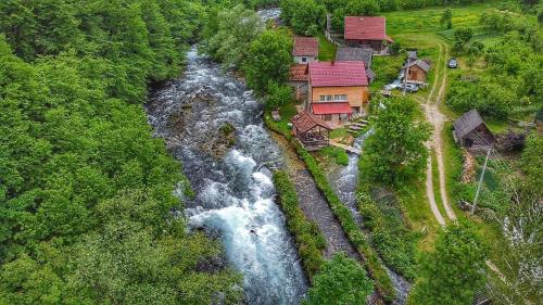 Domacinstvo na kraju svijeta - Accommodation - Šipovo