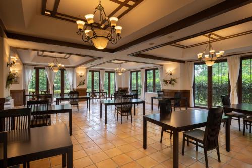 Restaurant, 伊豆高原温泉ホテル 森の泉 in Atami