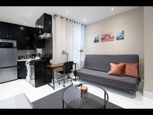 Stylish 2 Bedroom Apt Right On Central Park West - main image