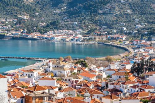  Karavos House Sea View in Skopelos