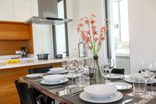 Villa Beach Heaven(Laurus 1), walking distance to the beach