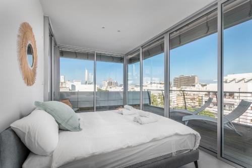 Ben Gurion - Superb penthouse close to the beach in 南特拉維夫