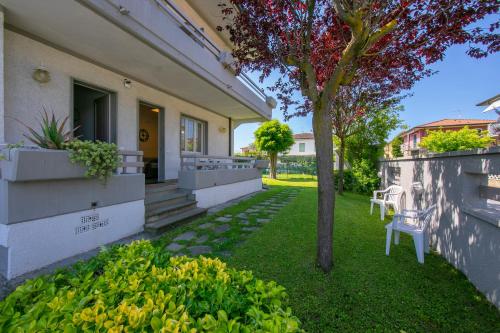  Lilla Suite by MMega in Massa