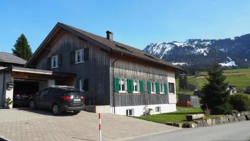Rosanna in Egg, Österreich
