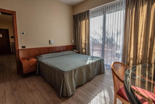 Hotel Petra - image 4