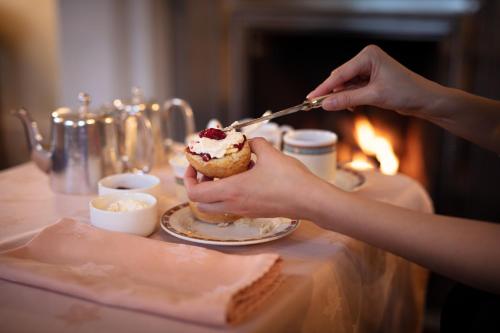 Glengarry Castle Hotel - image 14