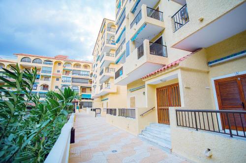 Apartment with Terrace image 6