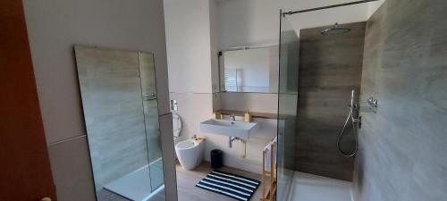 Bathroom, Bellavista Apartment in Su Planu