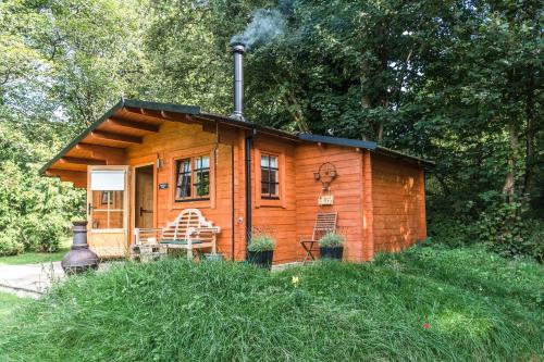 Punch Tree Cabins Couples Hot Tub Wood Burning - Carluke