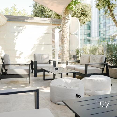 Hotel Regina Elena 57 & Oro Bianco - image 4