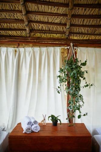 Casa Muiraquita - na Vila de Alter do Chao, no bairro Jacunda 2 - Cabana Verao - 5 minutos caminhand