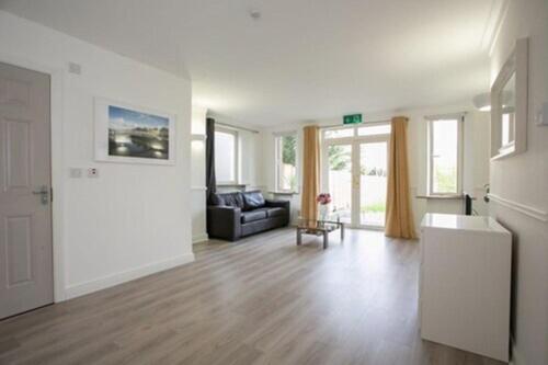 Merrion Road - Ballsbridge Townhouse - image 9