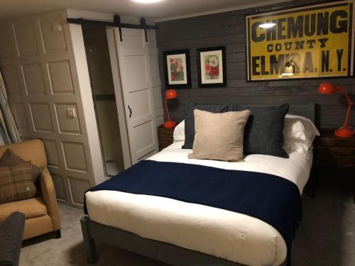 Double room, small