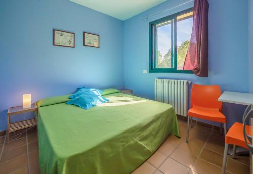 2 twin beds