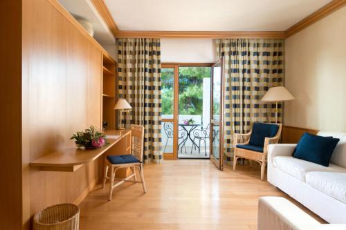 Pizzomunno Vieste Palace Hotel - main image
