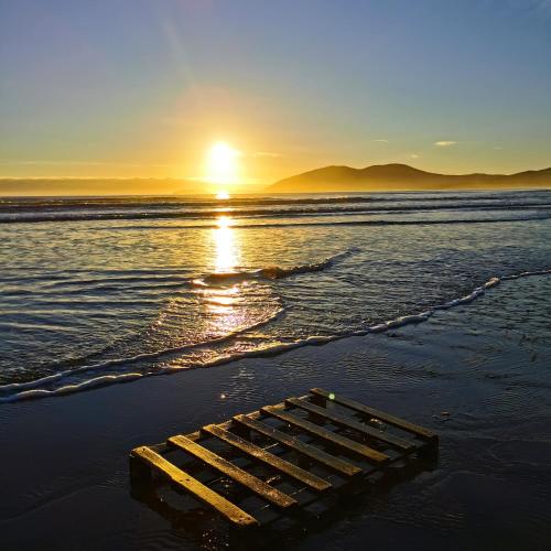 A környék, The Old Cable Historic House & Seafood Restaurant in Waterville