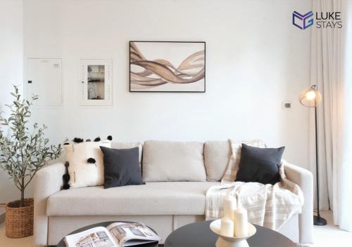 ✪Luxurious 1Bed Apt✪WIFI✪Pool✪Burj Khalifa✪