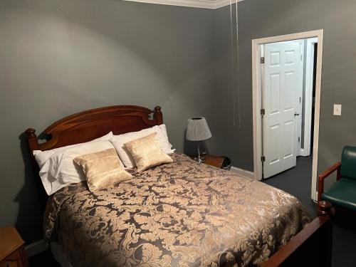 Maison de Jeanty (Private Entry Suite/Marta Train/MB stadium/Beltline)