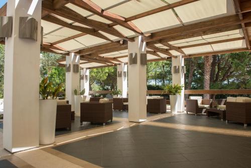 Pub/Lounge, Pizzomunno Vieste Palace Hotel in Vieste