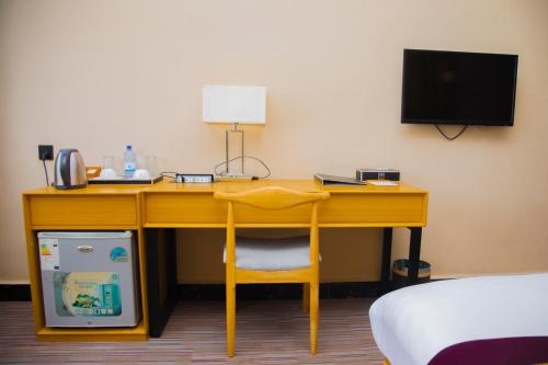 Superior Twin Room image 4