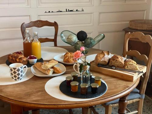 Château de Chatenay - Macon Room Type - Double Room - Disability Access