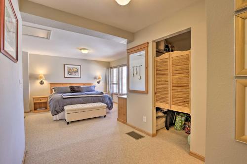 Fraser Condo with Ski Shuttle and Hot Tub Access! - image 11