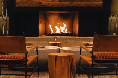 Waypoint Hotel - image 2